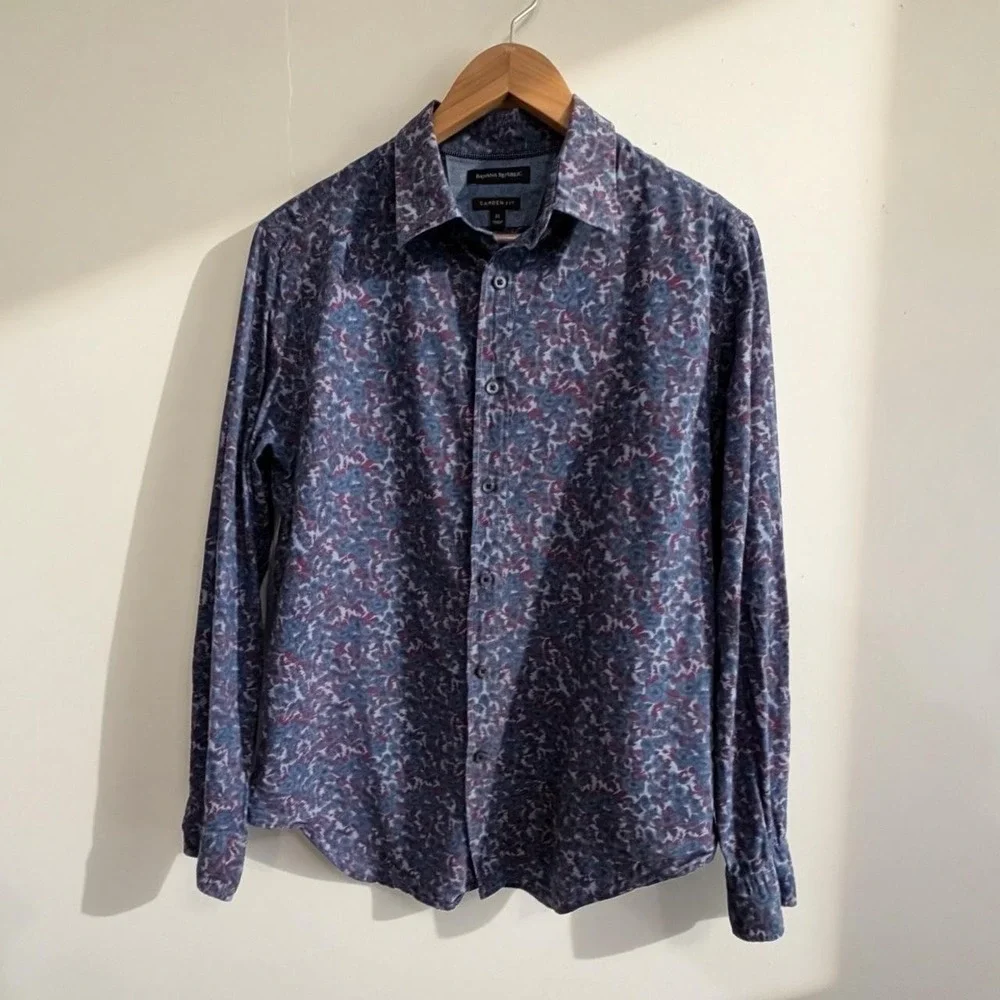 Banana Republic Floral Button-Up Shirt M